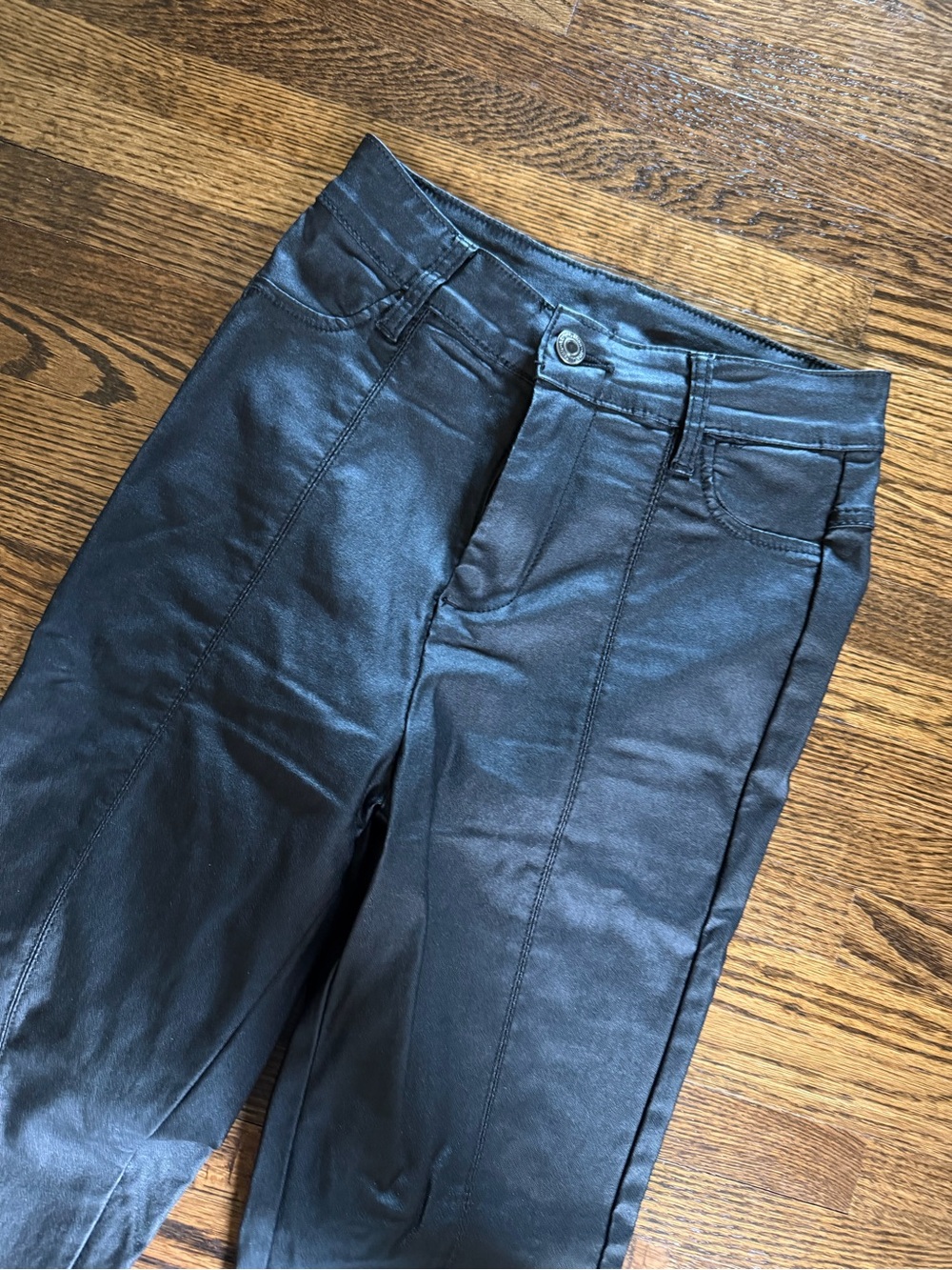 Slim Fit Women’s Black Faux Leather Pants. Size Small/3 Halloween